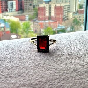 10k Gold Emerald Cut Garnet Solitaire Ring Size 6.5 NWOT